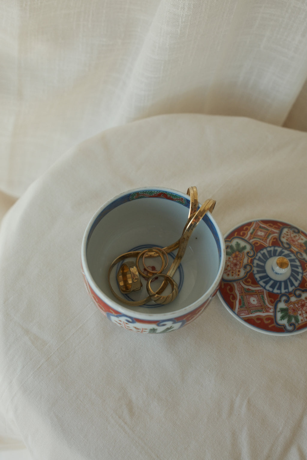 Kutani Ware Lidded Vessel